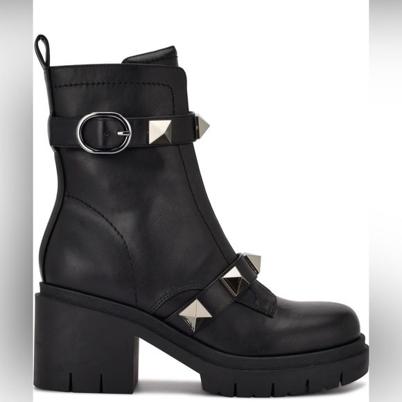 Nine West Mid Ankle Black Lug  Chunky Silver Stud Biker Moto Boots 9.5 - Picture 2 of 6
